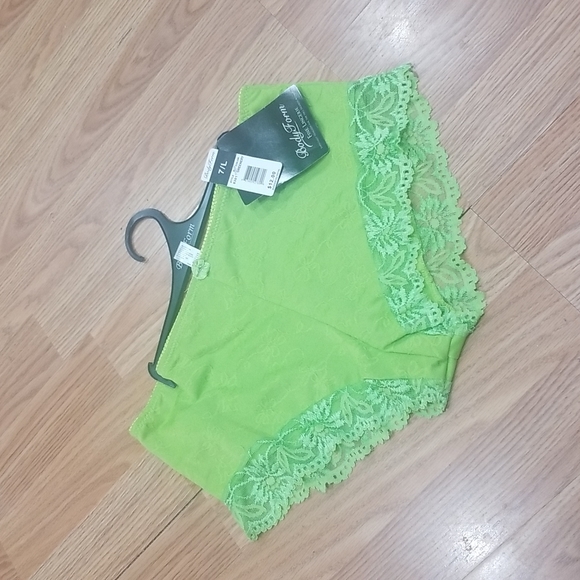 Women's panties - Picture 1 of 3